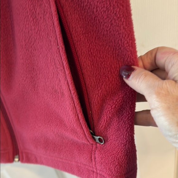 Columbia Burgundy Rose Fleece Vest - Picture 4 of 5